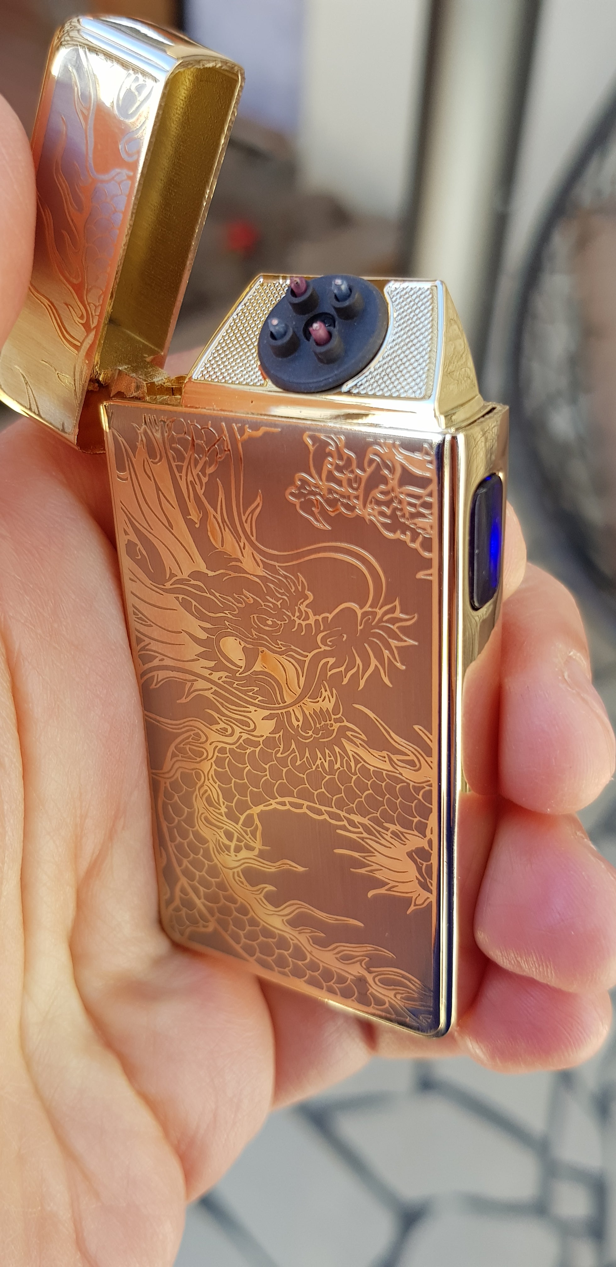 Gold Dragon Signature Dual Arc Lighter